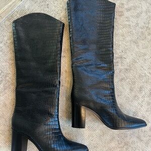 SCHUTZ Black Heeled Boots with Glossy Finish and 3-4 Inch Heel